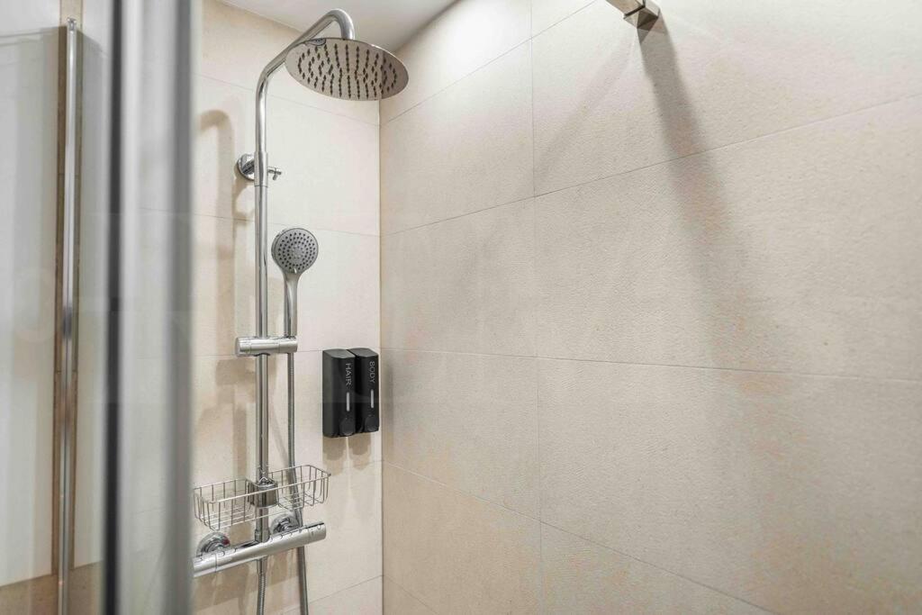 Eclectic & Elegant Apartment By Rems Málaga Esterno foto