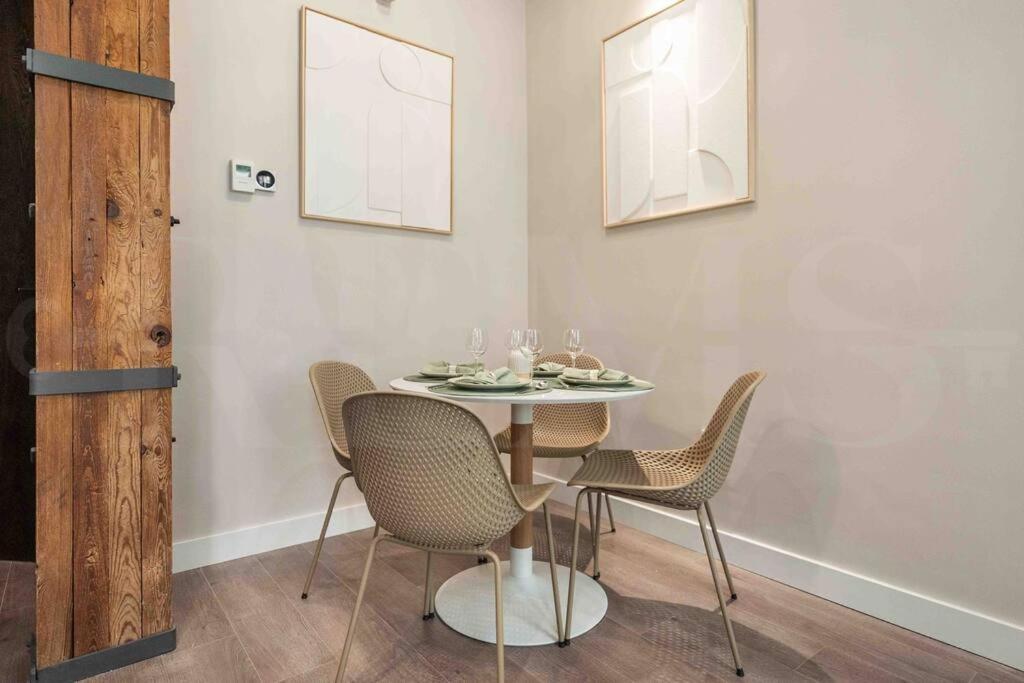 Eclectic & Elegant Apartment By Rems Málaga Esterno foto