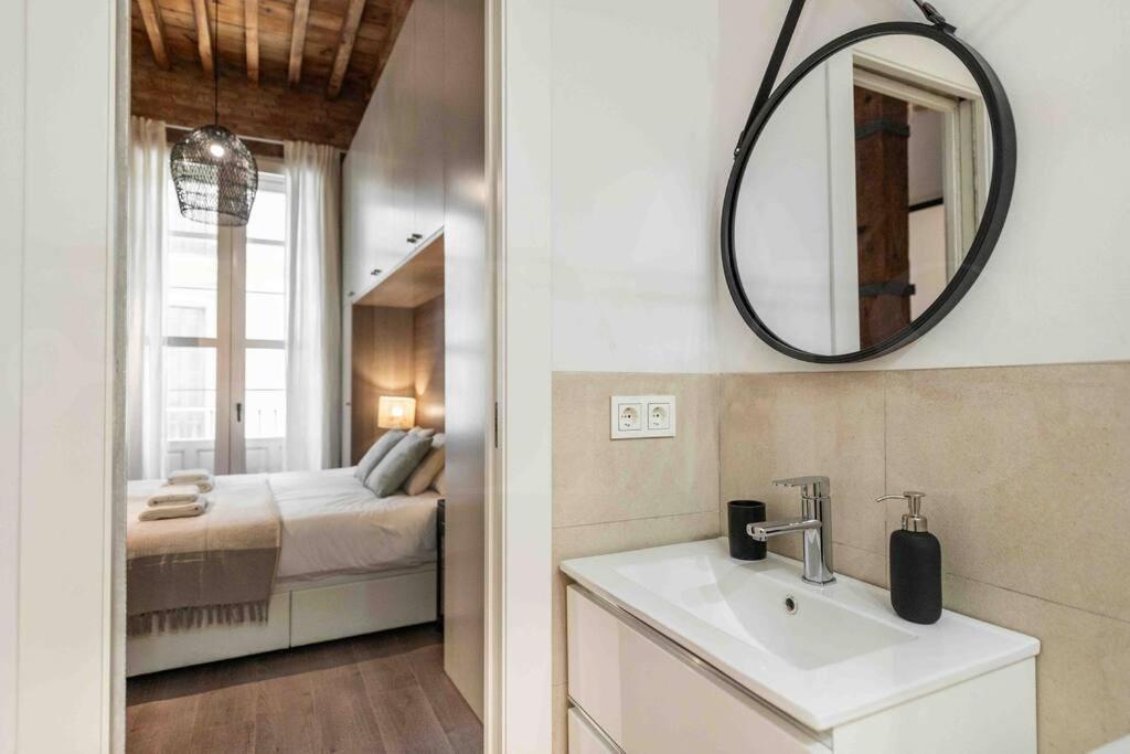 Eclectic & Elegant Apartment By Rems Málaga Esterno foto
